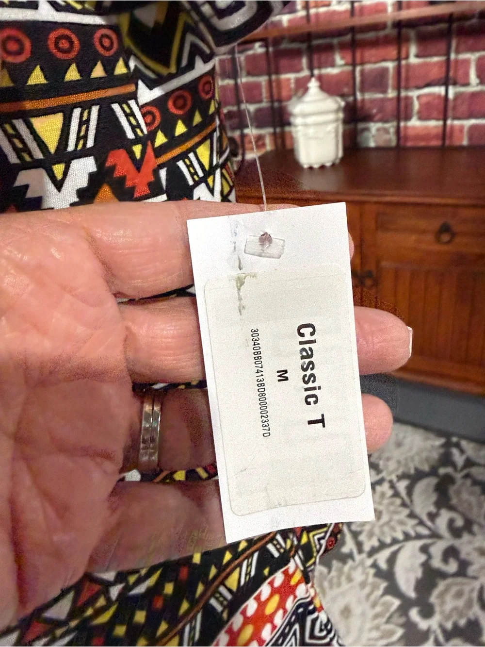 LuLaRoe Classic Tee Size Medium Short Sleeve Top New With Tags